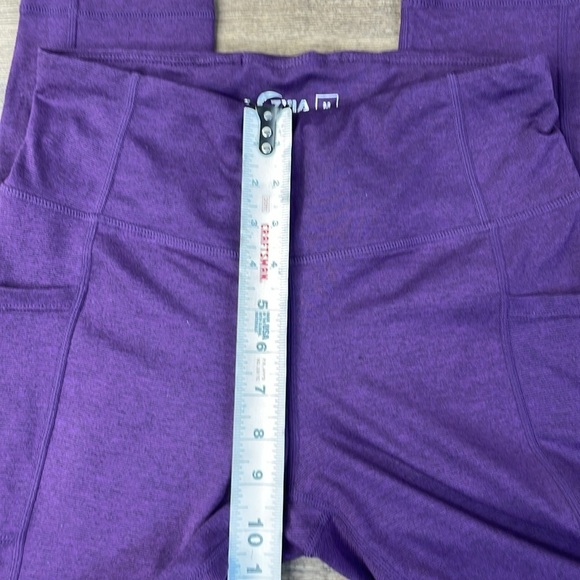 Zyia Active Women’s Purple Crop 25” Leggings, size Medium - Picture 6 of 8